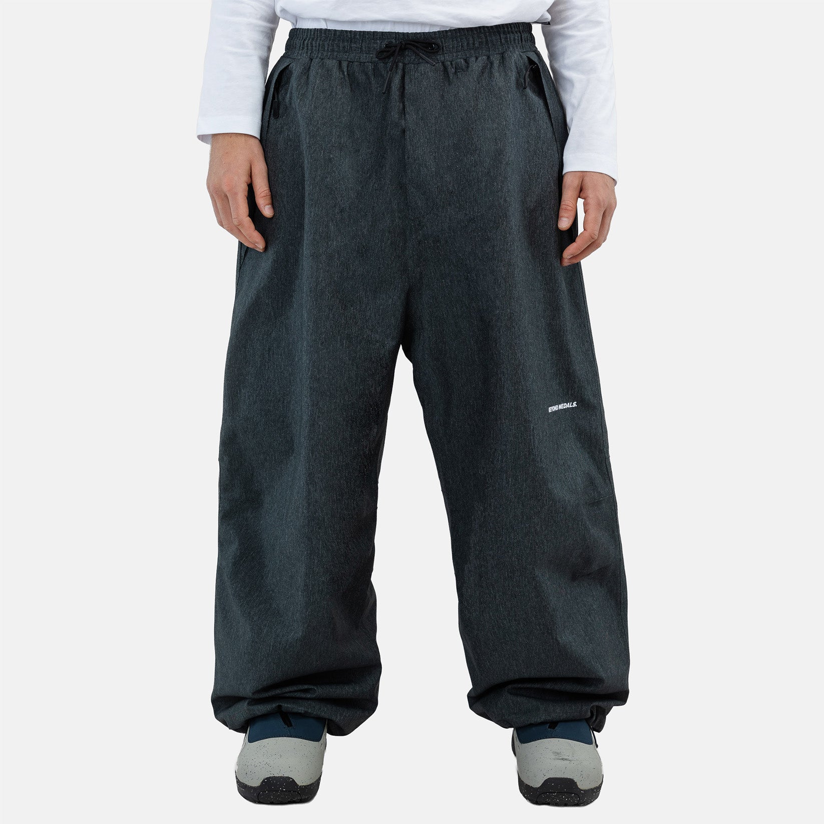 Beyond Medals Park Denim Pant - Dark Grey Grau Bild 1