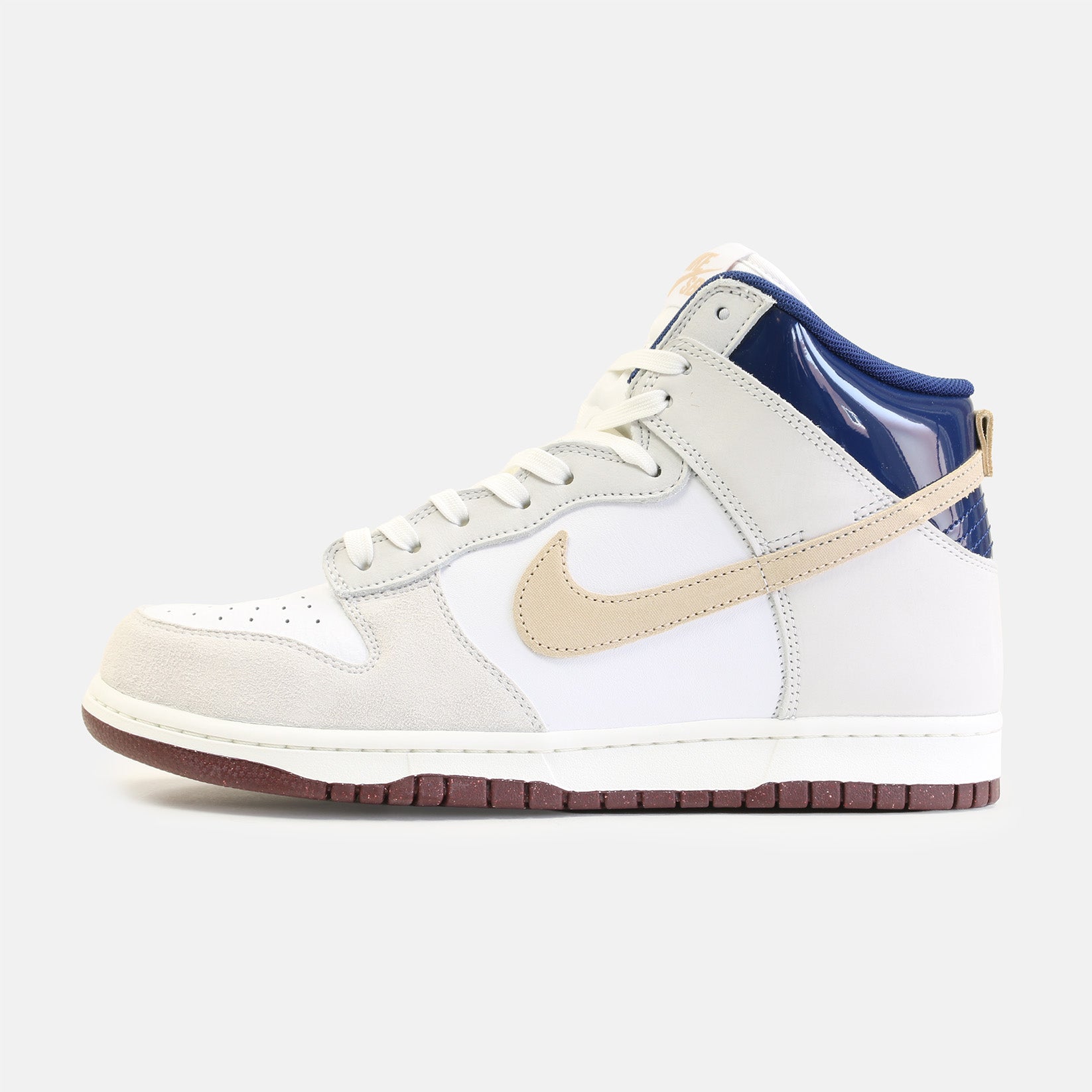 Nike SB x Beyond Store Dunk High Pro QS - White / Ivory - Sand Dune Weiß Bild 1