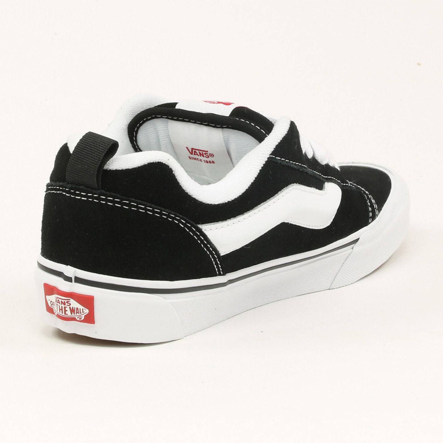 VANS Knu Skool Sneaker - Black/True White Schwarz/Weiß Bild 3