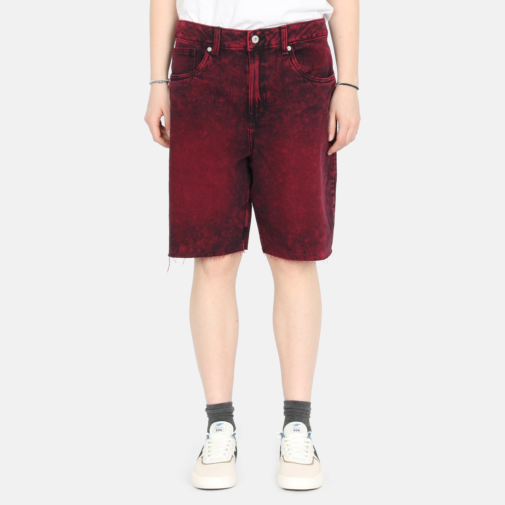 VANS Sirelle Over-Dyed Cut-Off Shorts - Cherries Jubilee Rot Bild 1