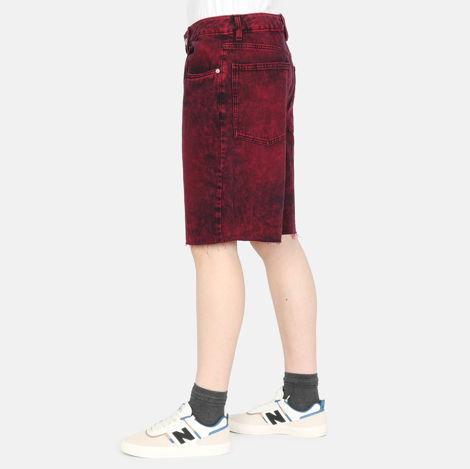 VANS Sirelle Over-Dyed Cut-Off Shorts - Cherries Jubilee Rot Bild 2