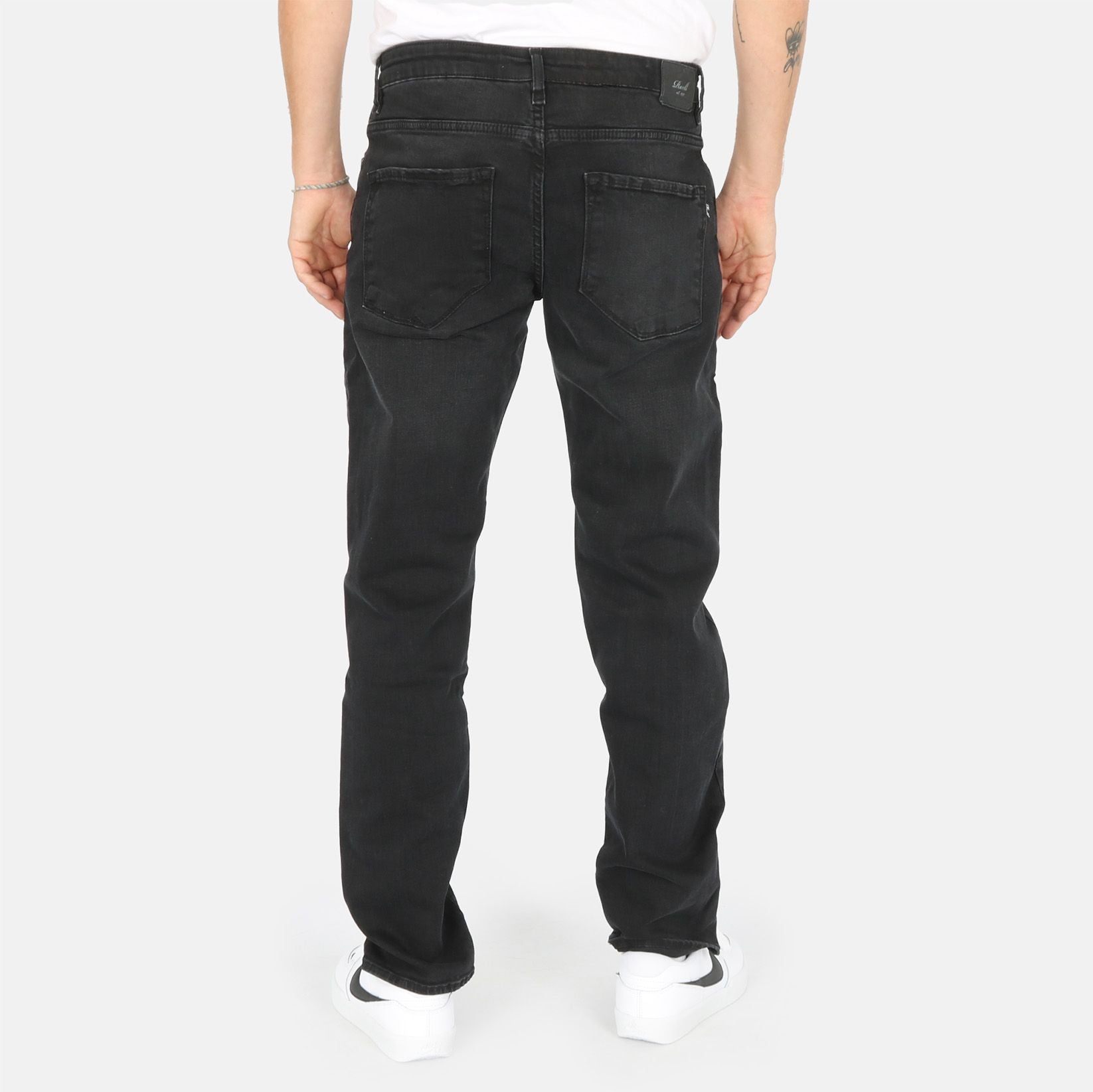 Reell Jeans Barfly Relaxed Tapered Jeans - Black Wash 2