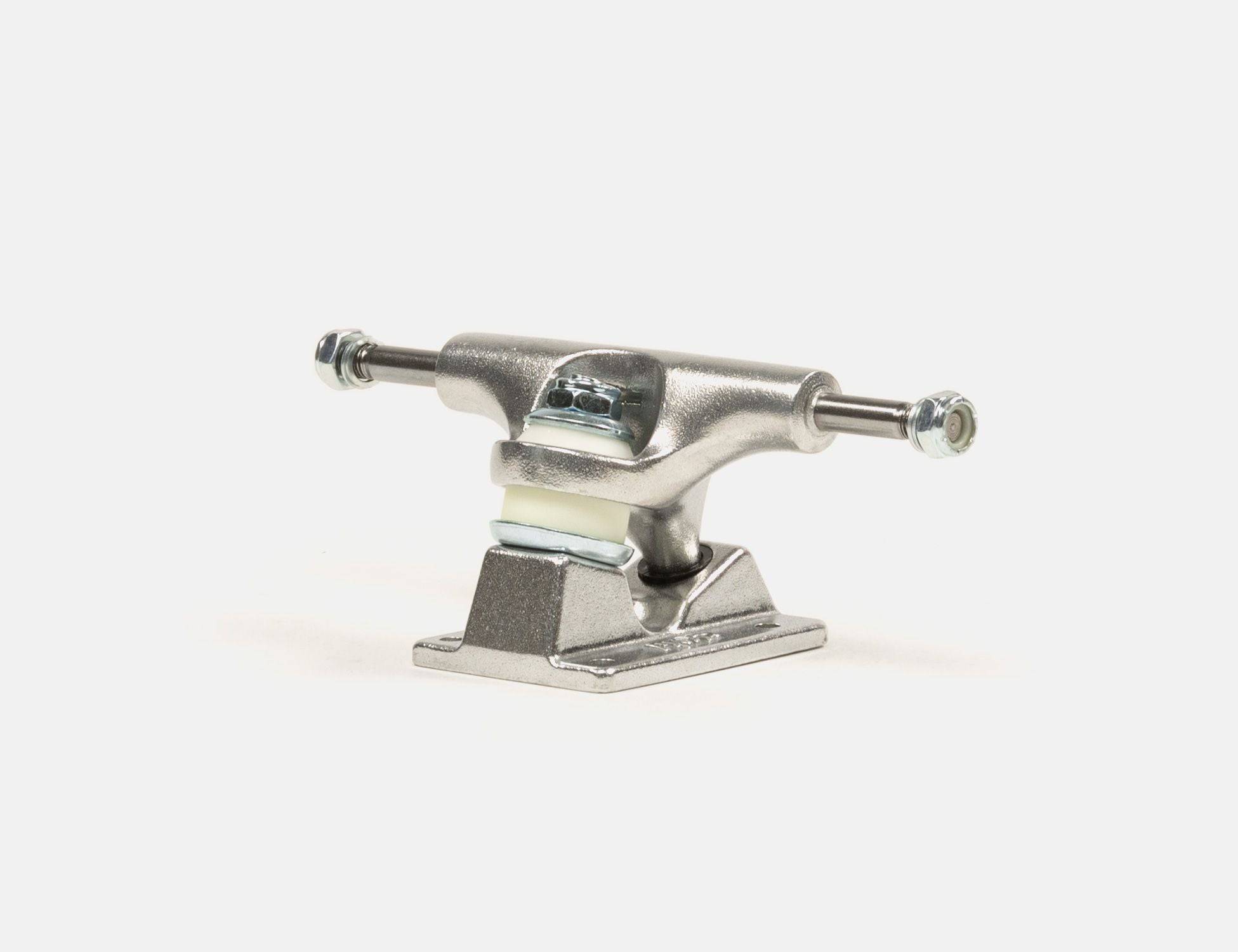 Ace 00 Classic 3.875 Trucks - Silver - Blowout Skateshop