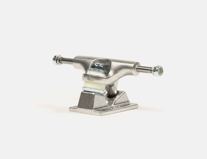 Ace 00 Classic 3.875 Trucks - Silver - Blowout Skateshop