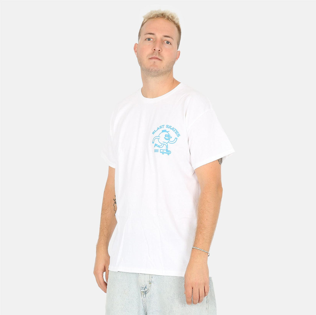 Blast Skates Mascot Curb Club T-Shirt - White Bild 2