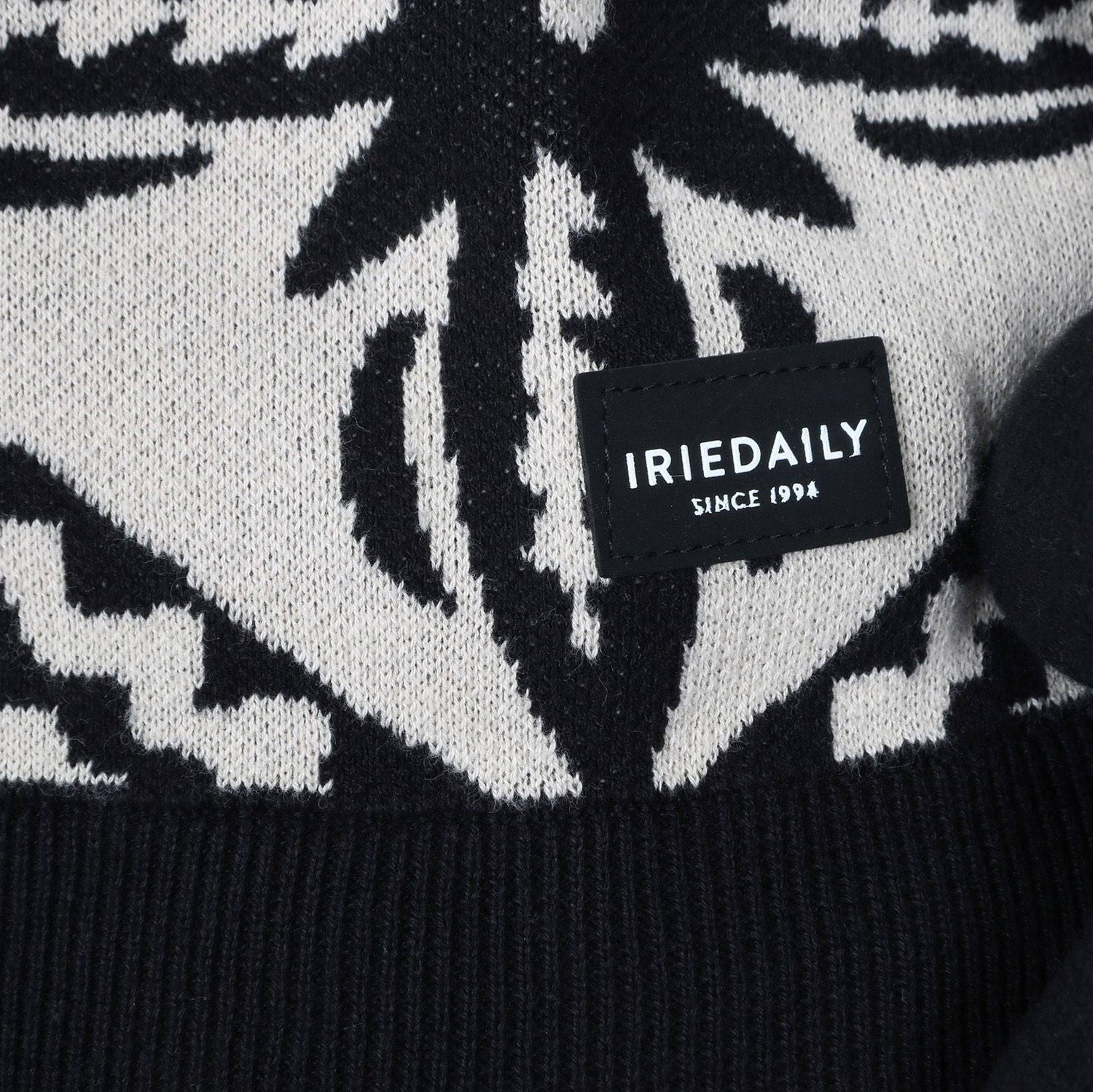 Iriedaily Resort Summer Crew - Black - Blowout Skateshop