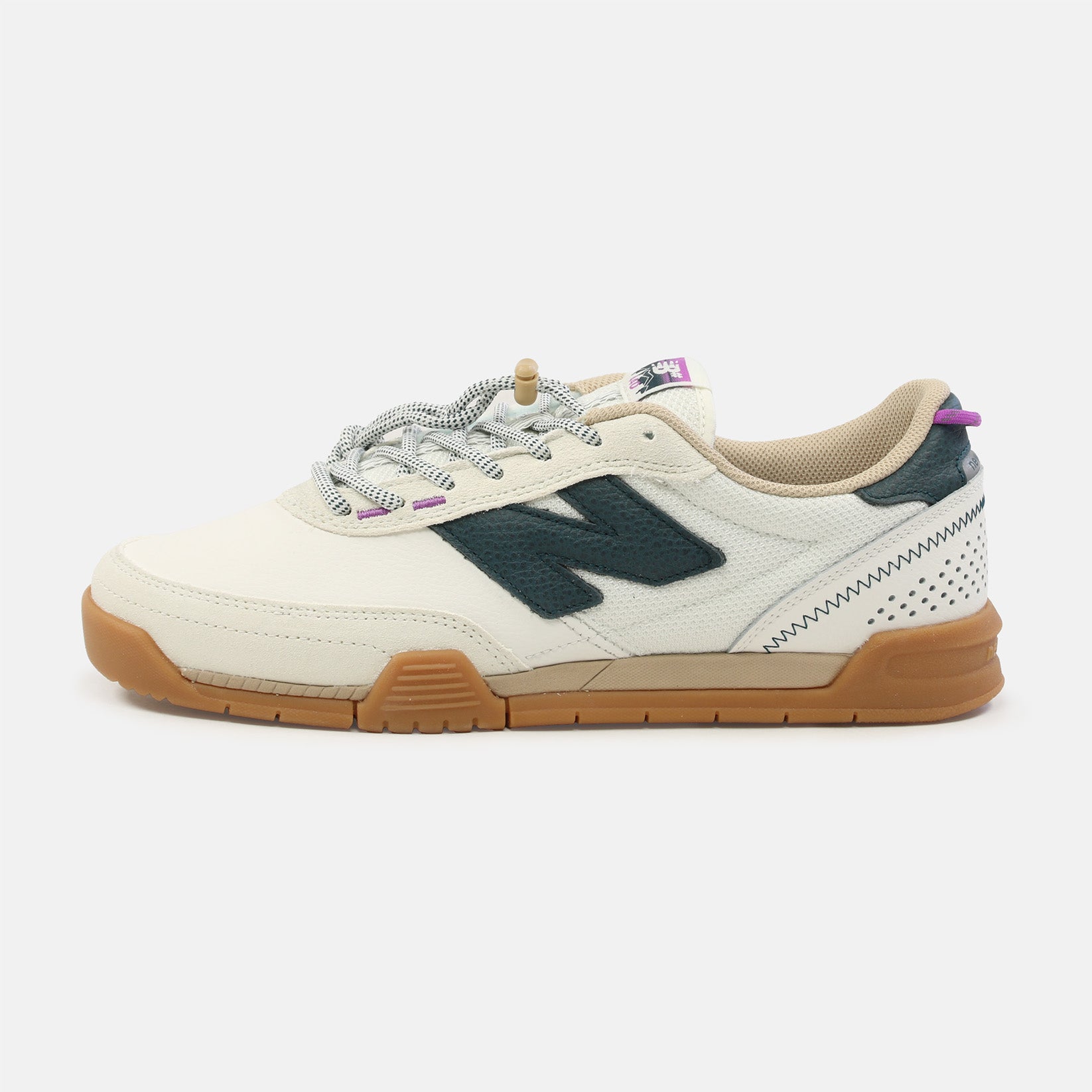 New Balance Numeric 440 Low Trail Schuh - White / Gum Weiß Bild 1
