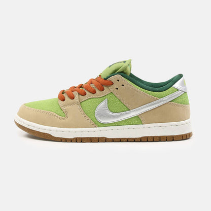 Nike SB Dunk Low Pro WC Sneaker - Seasame / Metalic Silver-Pear - Blowout Skateshop