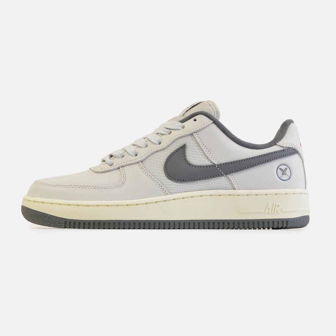 Nike SB Air Force 1 Yuto - White / Iron Grey Grau Bild 1