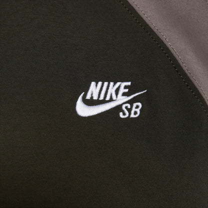 Nike SB Dri-Fit Woven Jacke - Military Green Bild 3