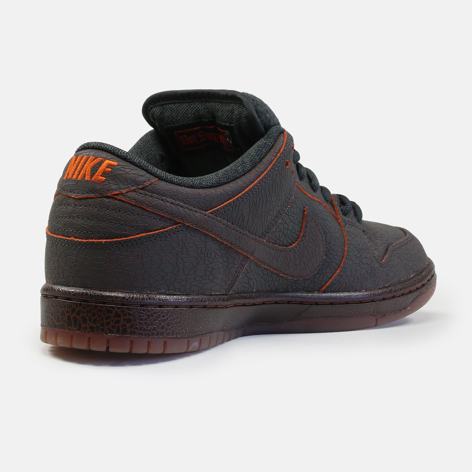 Nike SB Dunk Low "Krampus" Schuh - Dark Smoke Grey / Schwarz Bild 3