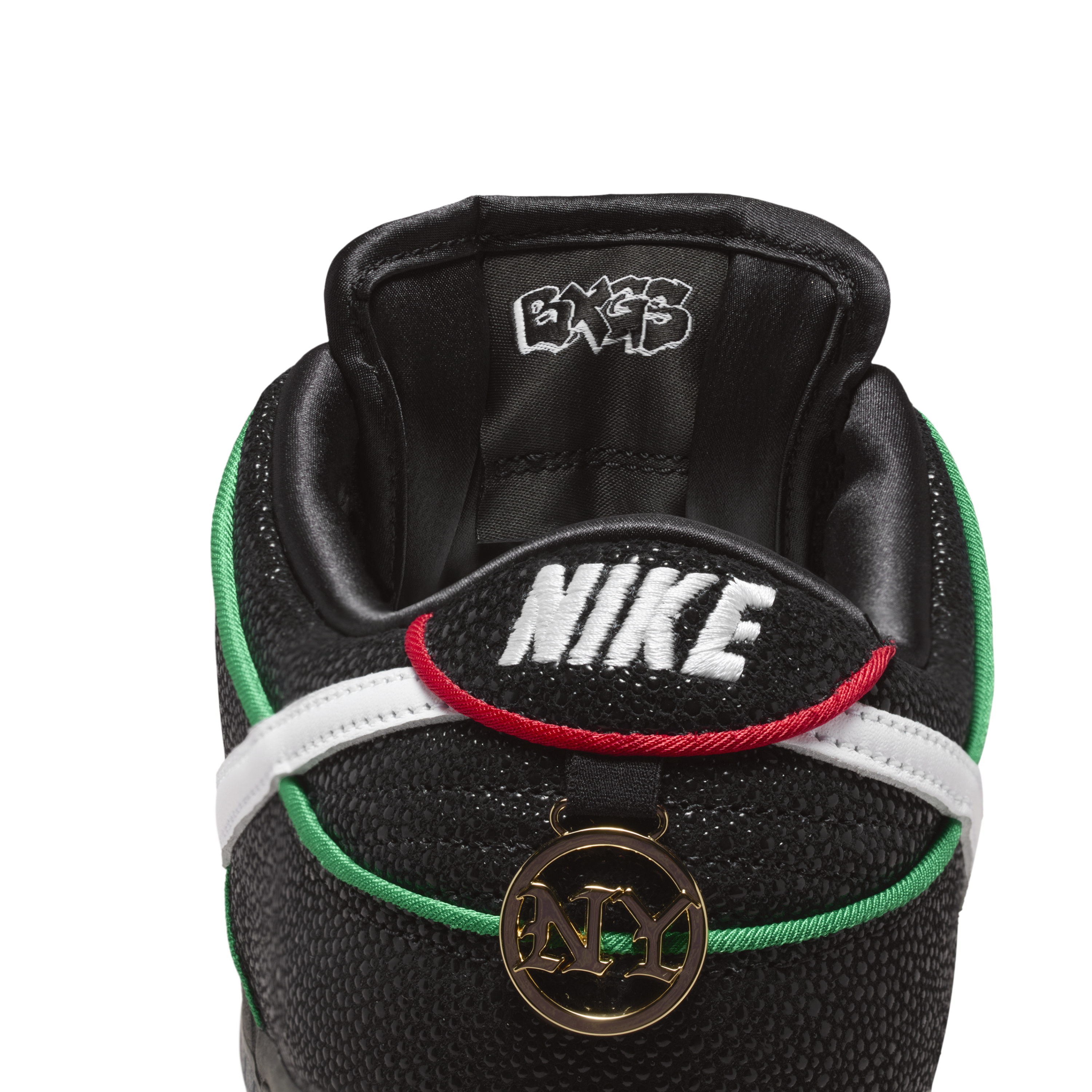 Nike SB X Bronx Skate Girls Dunk Low Schuh Schwarz Bild 5