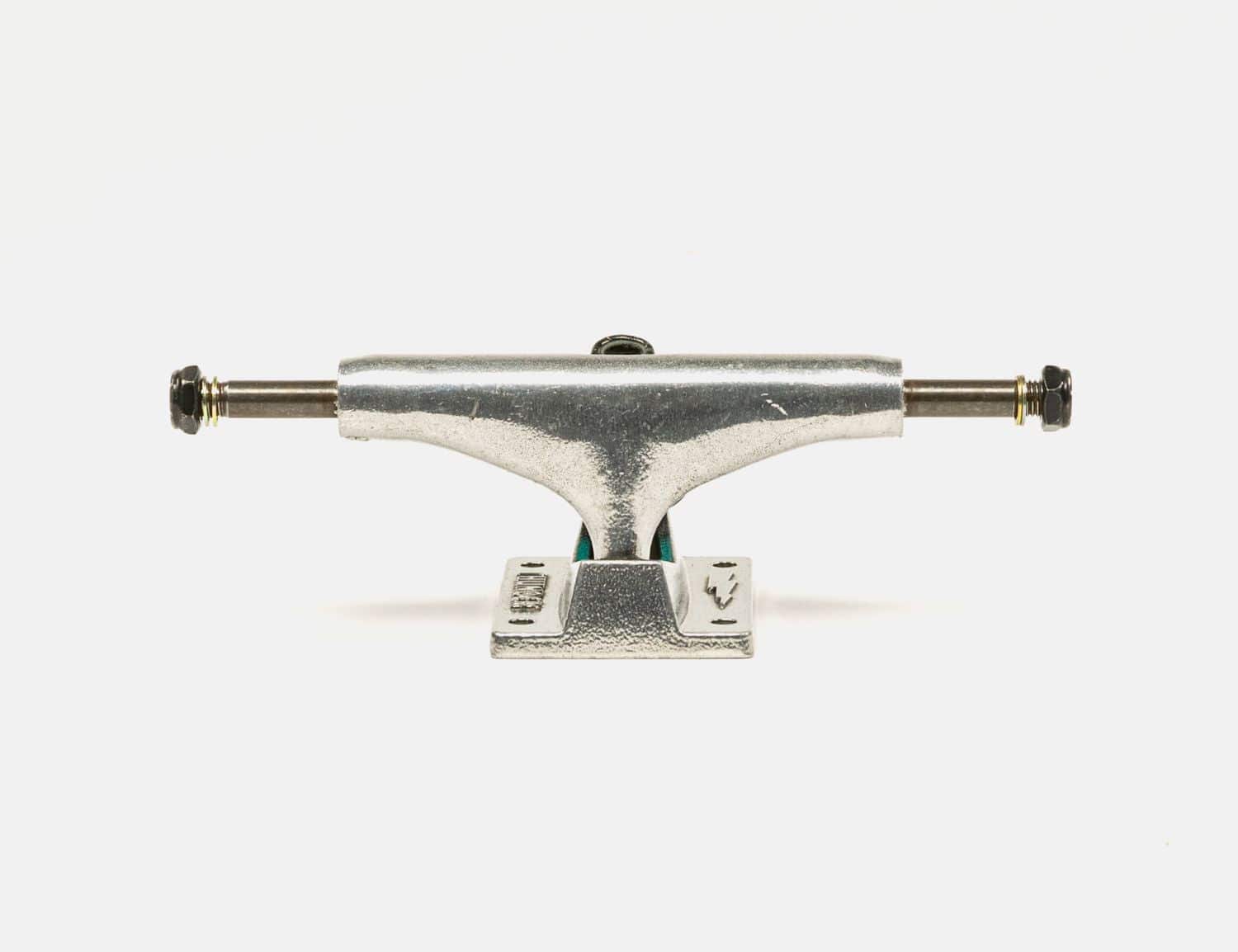 Thunder 143 Low Polished Achse - Blowout Skateshop