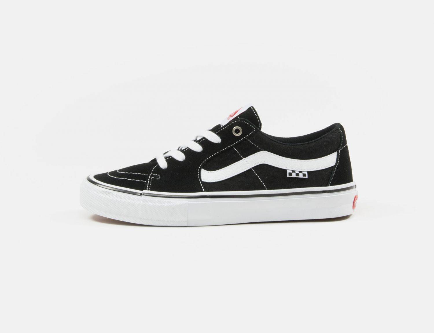 VANS Skate Sk8-Low Sneaker - Black / White - Blowout Skateshop