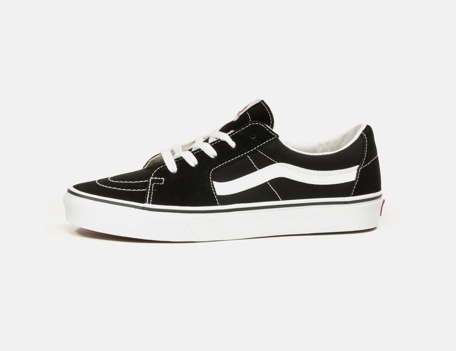 VANS UA SK8-Low Sneaker - Black / True White Schwarz Bild 1